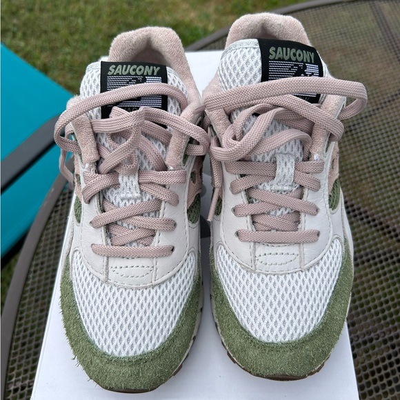 SAUCONY SHADOW 6000 - Grey/green - Unisex Sneakers - LIKE NEW - Women Size 5.5 - Picture 2 of 4